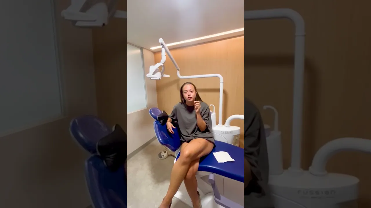 Emily from the Netherlands sharing how she overcame dental fear in Mexico City.